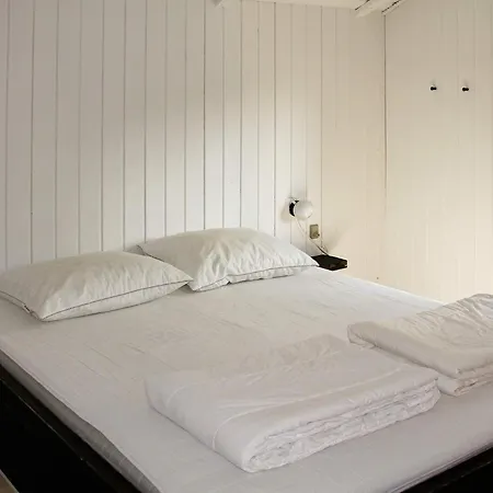 Ferienhaus 4 Star In *