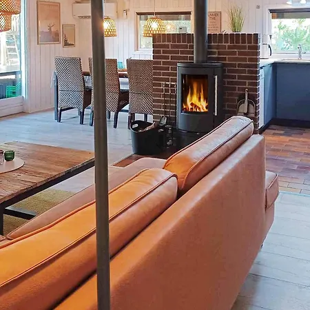 Ferienhaus 4 Star In *