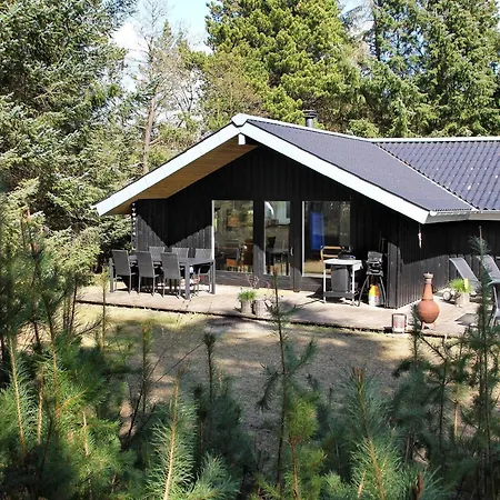 4 Star In Ferienhaus *
